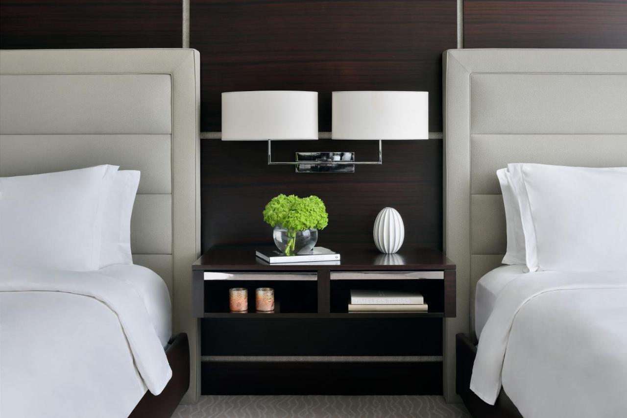 Rosewood Abu Dhabi Ξενοδοχείο Εξωτερικό φωτογραφία A guest room at the Conrad Washington