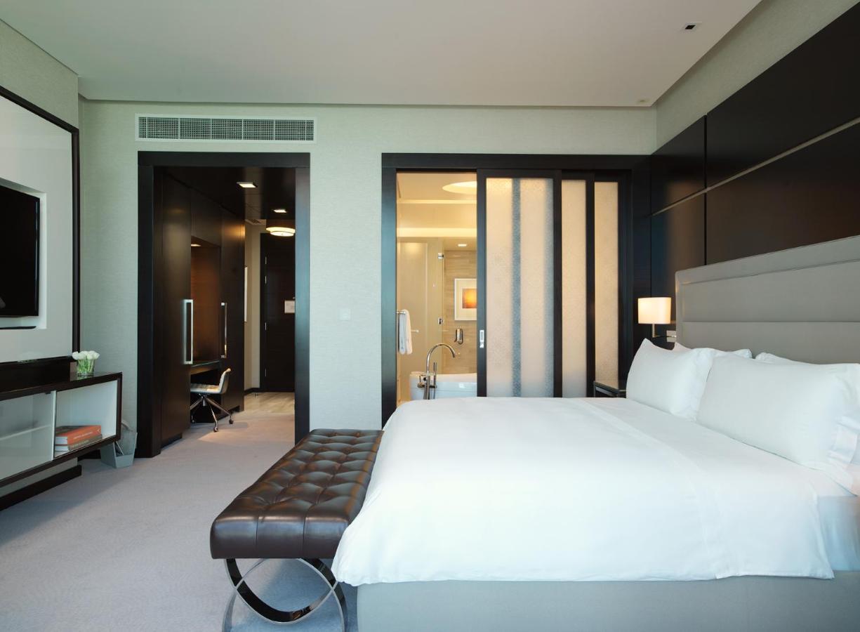 Rosewood Abu Dhabi Ξενοδοχείο Εξωτερικό φωτογραφία A bedroom at the hotel